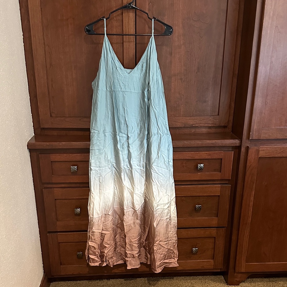 Elegant Ombre Maxi Dress